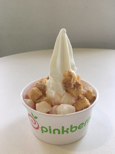 Pinkberry yogurt with mochi