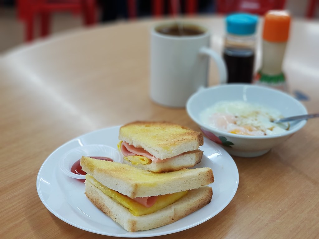 HamEgg Sandwich $4 + HalfBoiled Egg $2.50  + Hailam Tea $2.50 @ Thong Kee Kopitiam 溏记海南茶室 Shah Alan Glenmarie