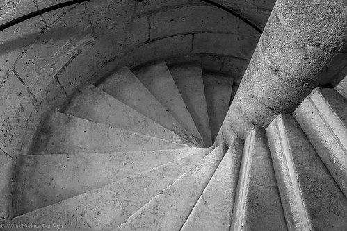 Escaleras Notre Dame