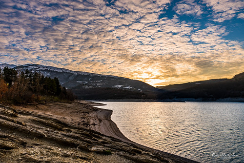 lagodifiastra fiastra lago marche italia italy lake nature natura landscape paesaggio nikon sunset tramonto