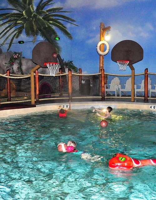 Cedar Point's Castaway Bay Indoor Waterpark Resort