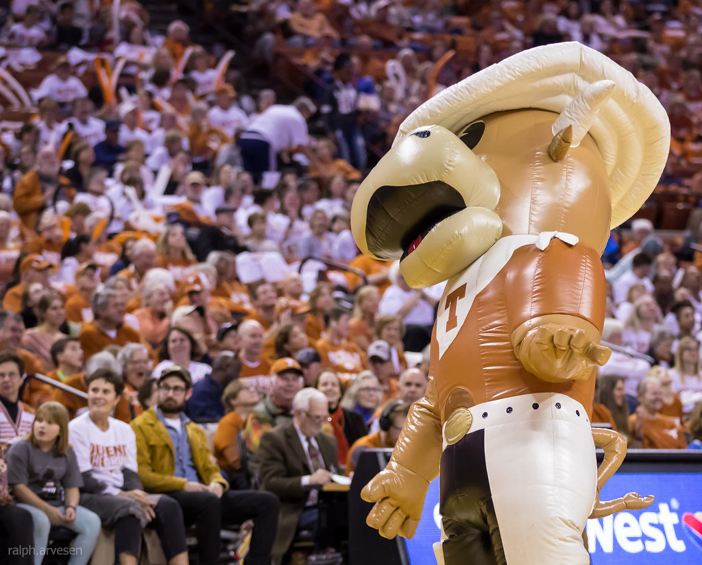 University of Texas Longhorns basketball vs UConn Huskies