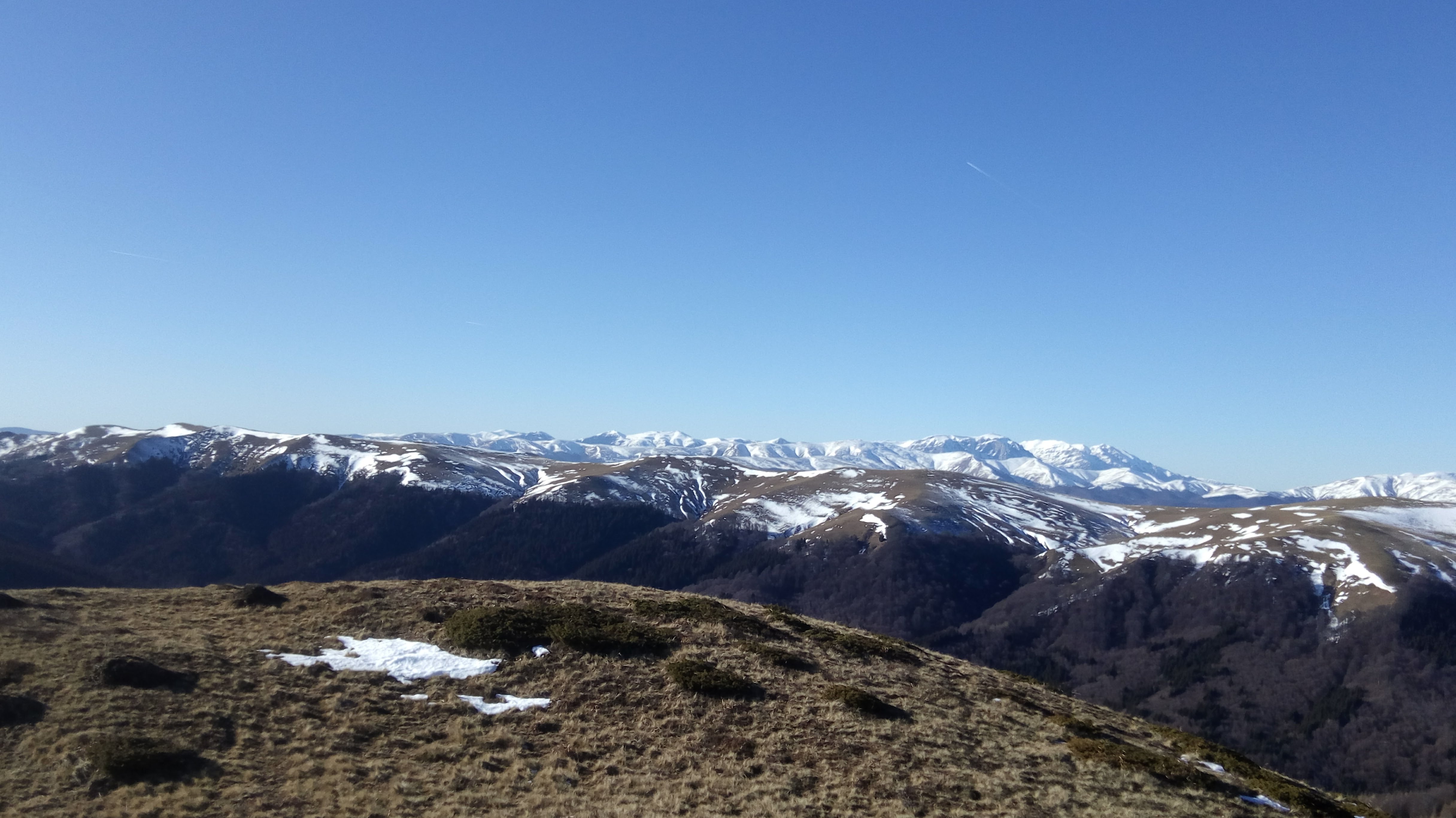 Hiking Grohotis Mountains