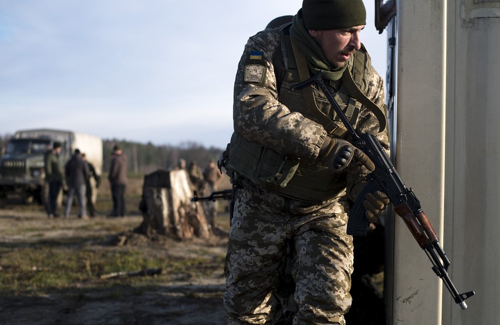 Канадские солдаты в Латвии и Украине (фото) DSyYNdLW4AA-VP1