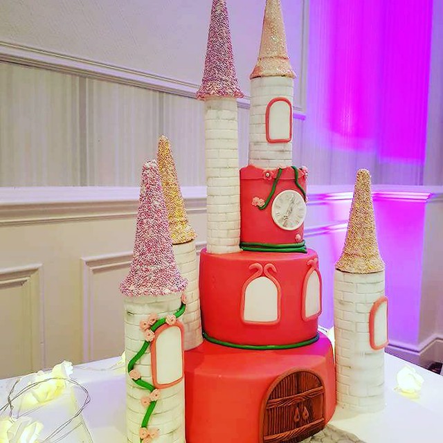 Castle Cake by Liza Stolsie from Creative Infusion