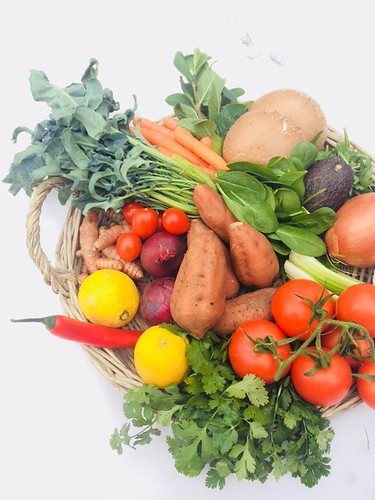årstiderna organic vegan food box, january - february 2018 -