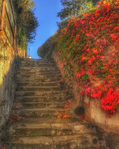 hdr hss stairway acquitane bourg france