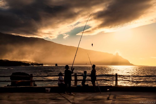 elhierro sunset volcanic water mood clouds fishermen canaries atlantic spain light island fish haze family galvanol sun elgolfo