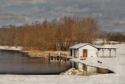 carolynlandi snow snowy woods pennyslvania structure water lake pond dock shack reflections belfastpa northamptoncounty lakehouse boathouse usa clouds landscape art picturesque scenic coth5 texturebybefunky befunky texture