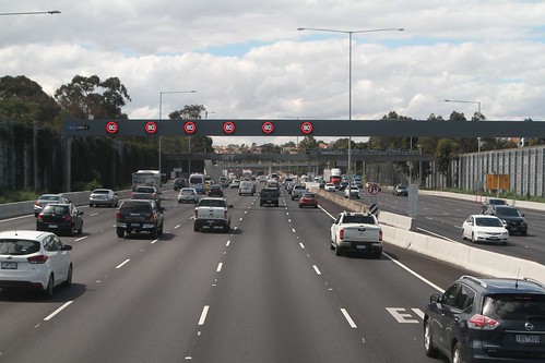 Six lanes northbound from Flemington Road