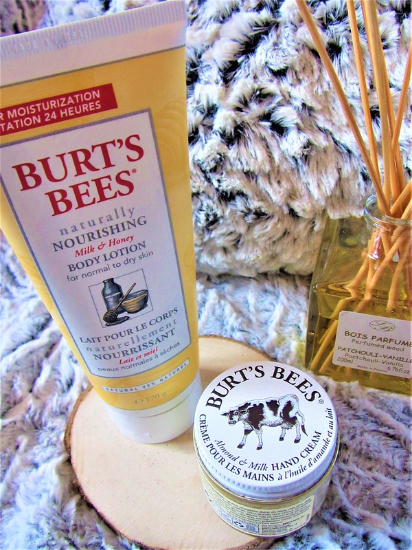 burts-bees-soin-visage-et-corps-cosmetiques-miel-et-lait-thecityandbeauty.wordpress.com-blog-beaute-femmeIMG_9125 (3)