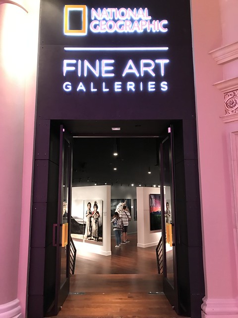 Forum shops,  Fine Art Galleries