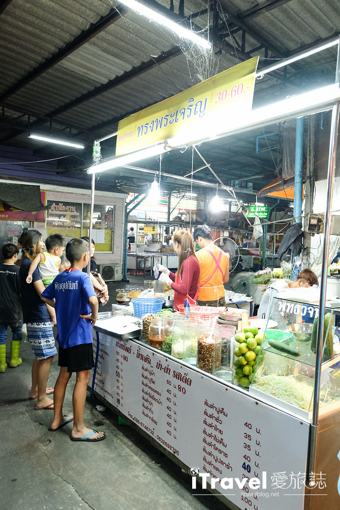 曼谷夜市推荐 查龙四夜市Chok Chai 4 Night Market (23)