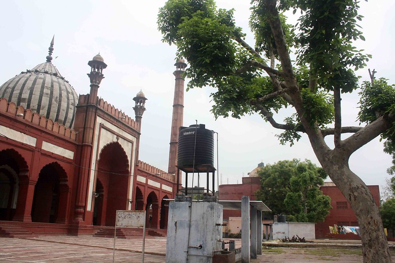 City Monument – Zeenat ul Masaajid, Near Ansari Road