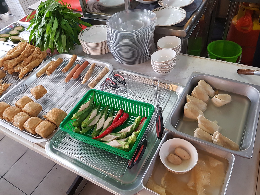 @ 金寶咖喱猪肠粉 Kampar Curry Chee Cheong Fun at Kedai Kopi Nanking (南京茶餐室) USJ 10