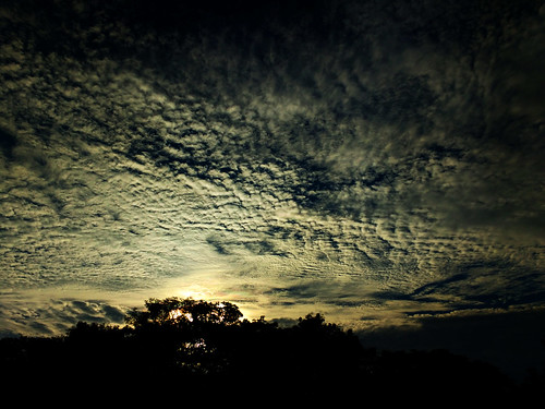 sunrise debmalyamukherjee motog3 mumbai clouds silhouette