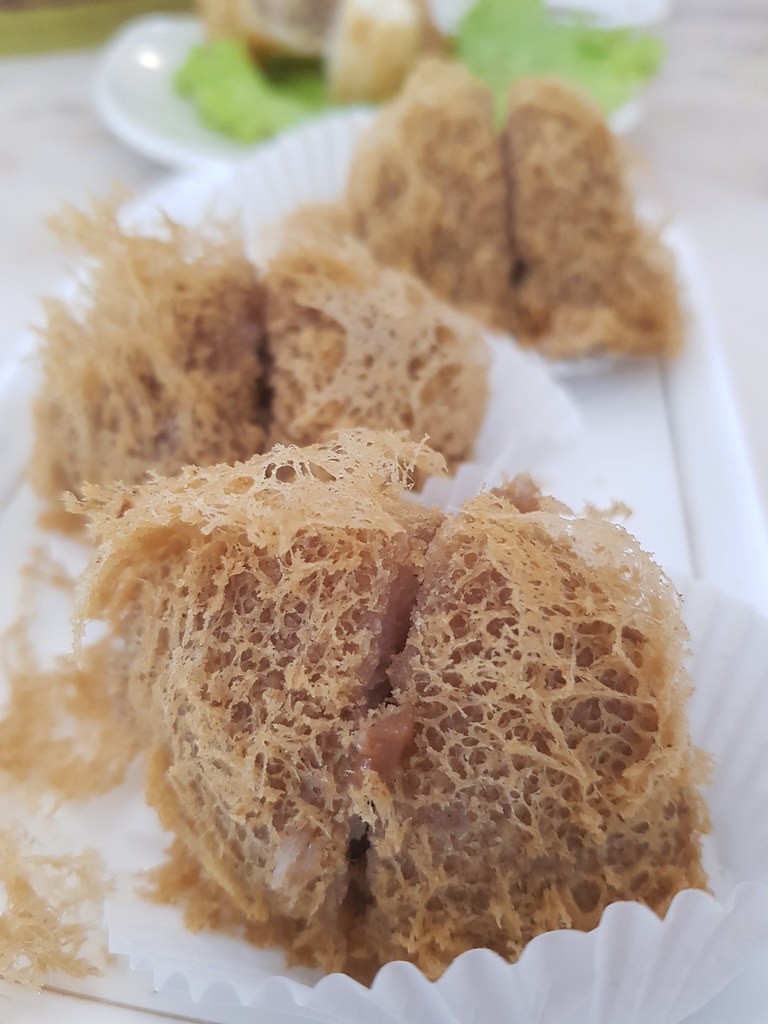 芋角 Fried Yam Pastry $5.50 @ Jin Xuan Hong Kong Restaurant(锦选香港特选点心) in Kota Kemuning Shah Alam