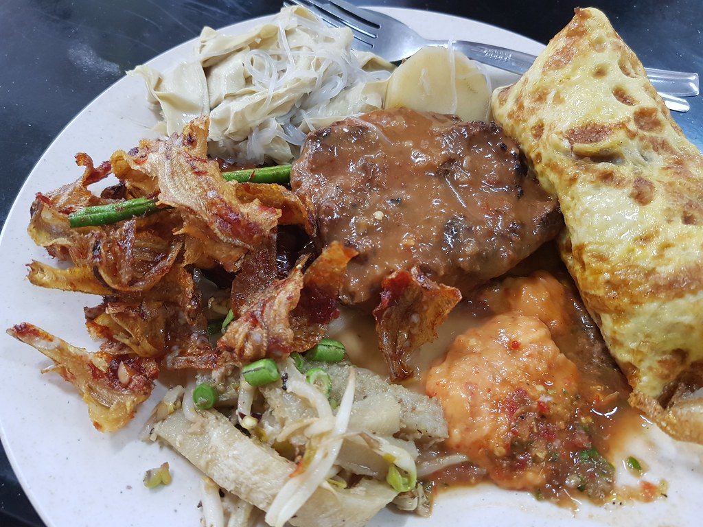 Malay Mixed Rice Lauk only $16.50 @ Restoran Soto Shah Alam