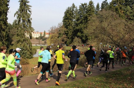 Prague Park Race Průhonickým parkem se rychle plní