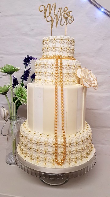 Vintage Themed Pearl Wedding Cake by Ken Willis of Kreative Kakes