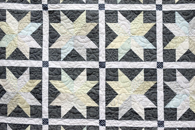 Snow Stars Quilt (Pretty Patches Jan18)