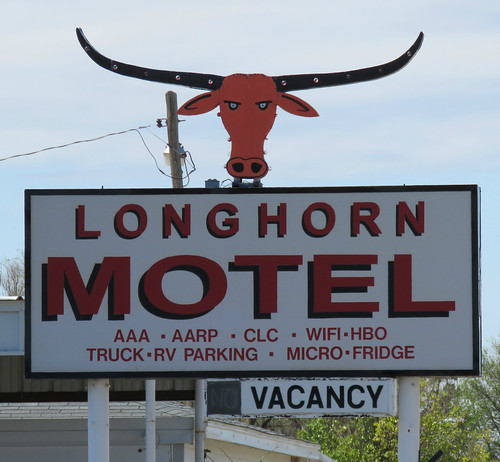 paintedsign motel vintagemotel smalltown oklahoma boisecity