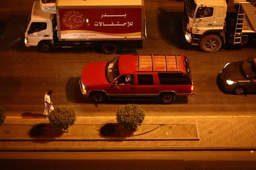 truck gmc night street availablelight red vintage vehicle nakkasah mecca makkah ksa saudiarabia hotelwindow sooc
