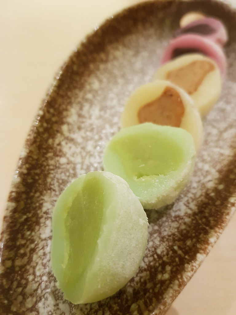Assorted Mochi 3pcs $6 @ Sushi Maru at Mitsui Outlet Park KLIA Sepang