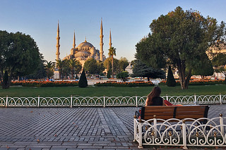 Istanbul - Blue Mosque Sultanahmet park morning