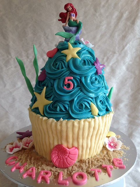 Little Mermaid Under the Sea Cake by Emma Grant of Emma’s Cakes and Bakes
