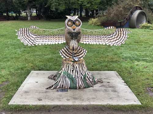 Nanaimo - park sculpture