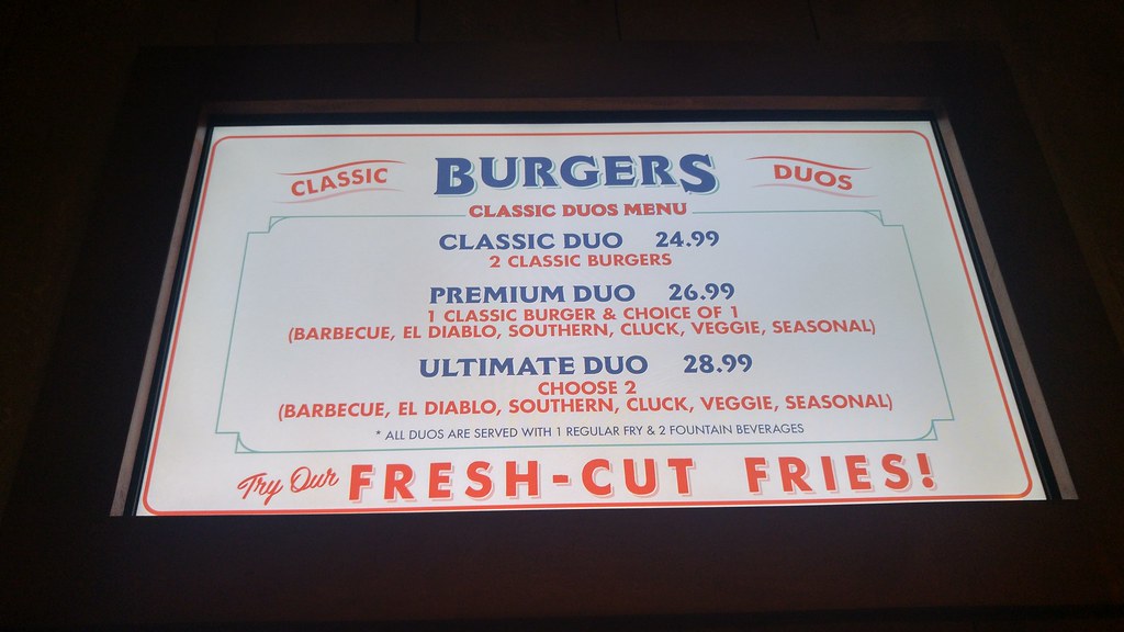 D-Luxe Burger, Disney Springs 40045333491_c6bb645209_b