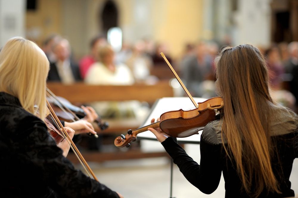 violinists performing