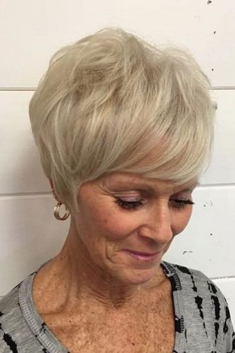 Short Haircuts for Women Over 60 For 2018 7
