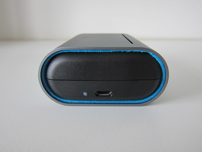 Bragi The Dash Pro - Charging Case - With Shell - Left