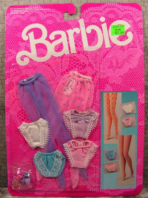 1986 Barbie Fancy Frills Lingerie 3181 (1)