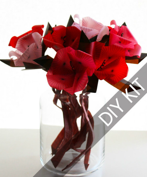 Origami Poppy Bouquet by Nikki Cross Applesauce