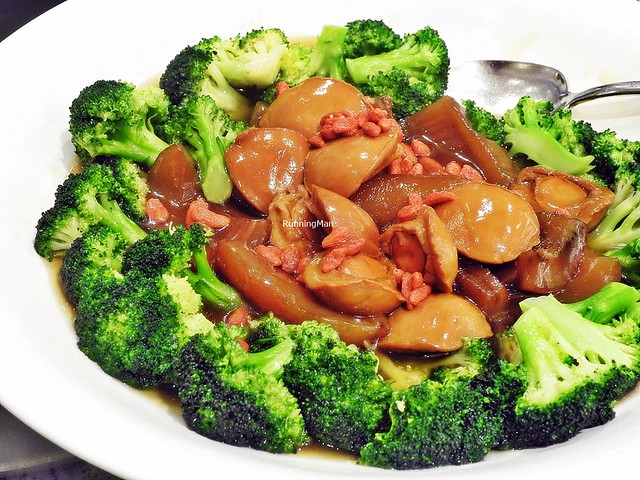Braised Abalone And Sea Cucumber With Australian Broccoli