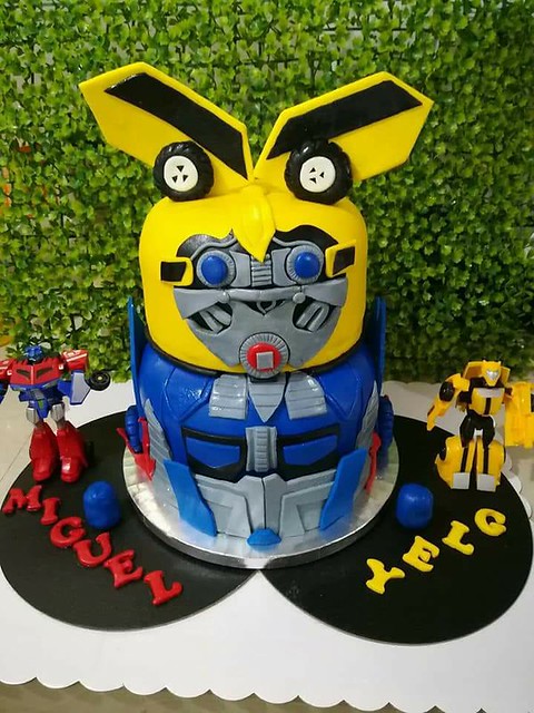 Transformer Cake by Can Dy of CravingZ