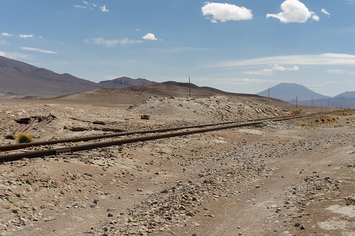 südamerika atacama atacamawüste bolivien bolivia eisenbahn bahn bahngleise gleise gleis bahngleis bahnübergang jandunzweiler