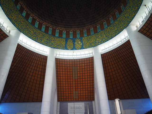 PA155413 Sultan Salahuddin Abdul Aziz Mosque シャー・アラム スルタン・サラフディン・アブドゥル・アジス・シャー・モスク malaysia ブルーモスク KL　クアラルンプール ひめごと