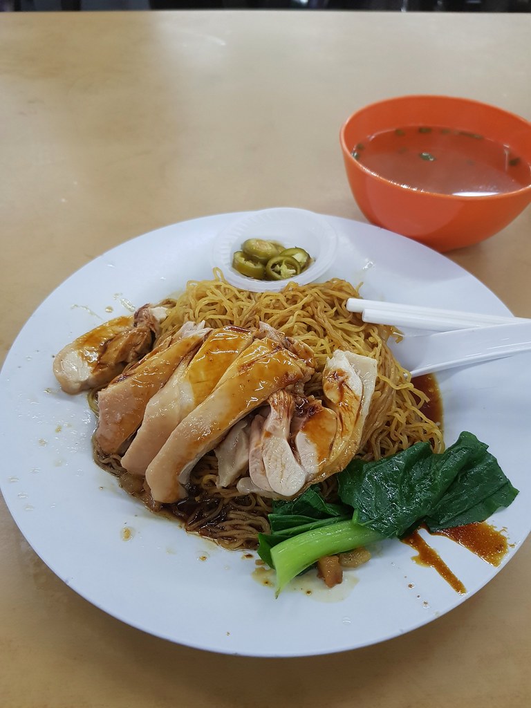 滑雞二度雲吞麵 Chicken WanTonMee $5.50 @ 新遊記茶餐室 Yau Kee New Restaurant Taman Sri Muda Shah Alam