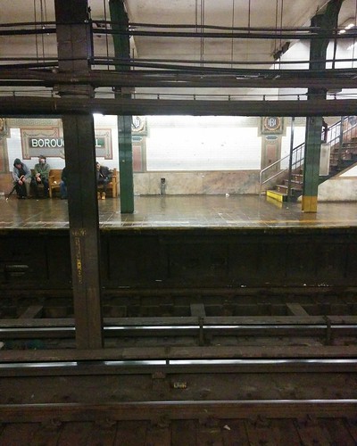 Track level, Borough Hall #newyorkcity #newyork #brooklyn #mta #subway #boroughhall #latergram