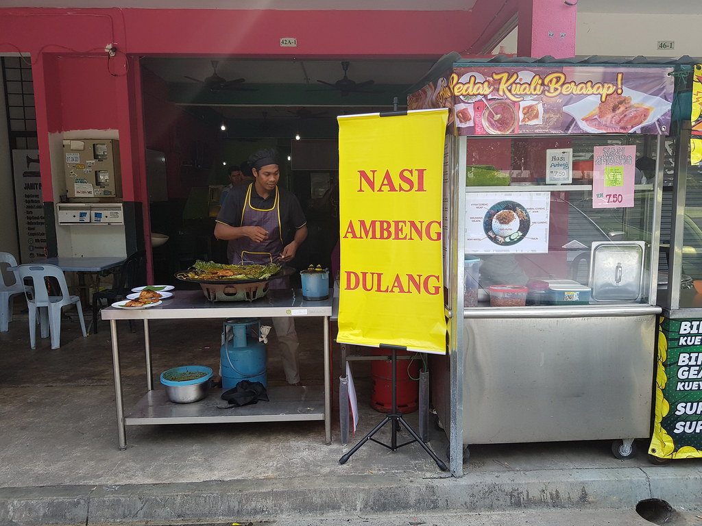 Nasi Ambeng @ Murni Sue at Ayu & Syara Restoran Shah Alam