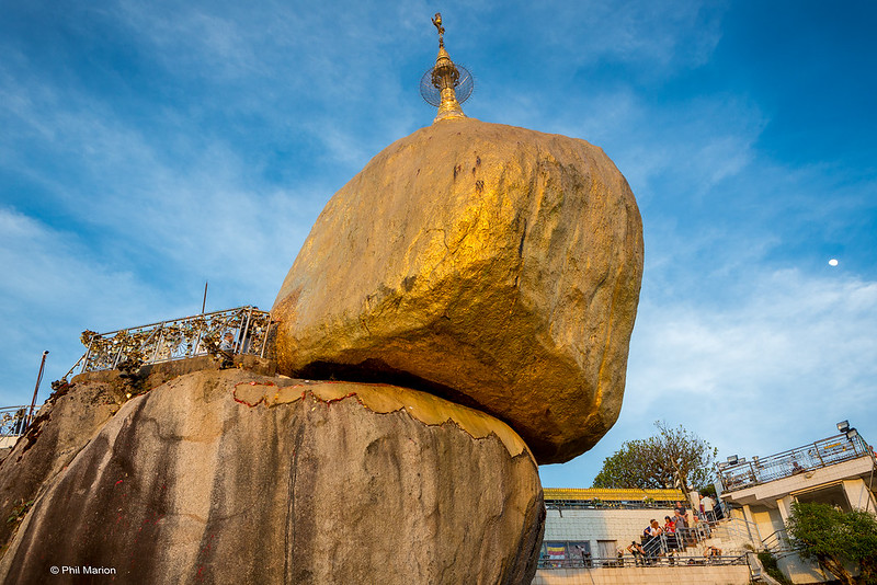 Kyaiktiyo Pagoda (Golden Rock), Myanmar