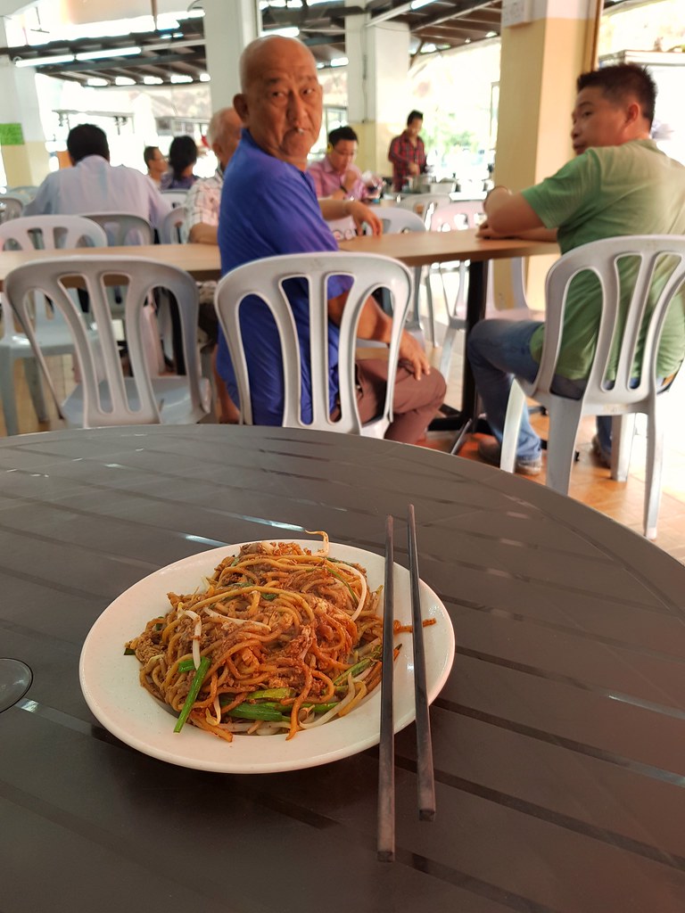 炒粿条 Char Koay Teow $6 @ 大眾茶茶室 Restoran Da Zhung Taman Perindustrian UEP Subang Jaya