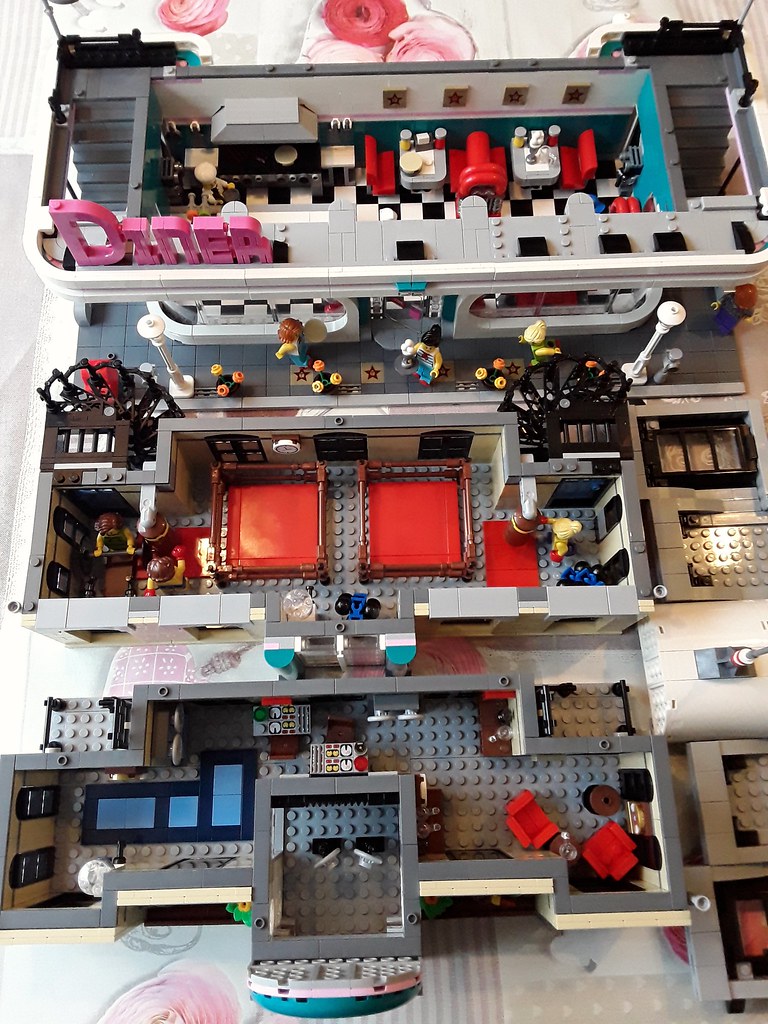 Lego 10260 Downtown Diner XL Interiors