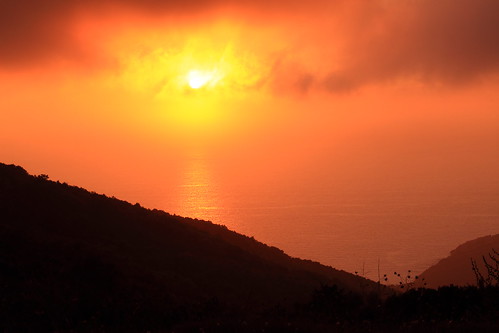 isola elba toscana estate summer tramonto sunset mare sea vento wind nuvole clouds canon eos 600d