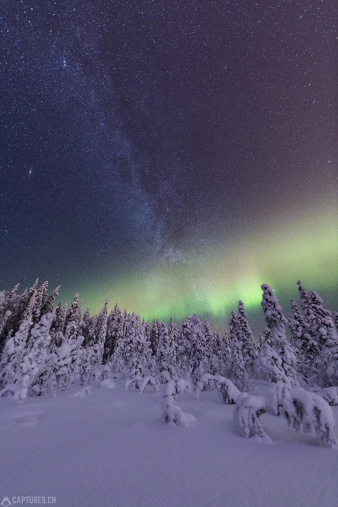Northern lights and milky way - Lapland