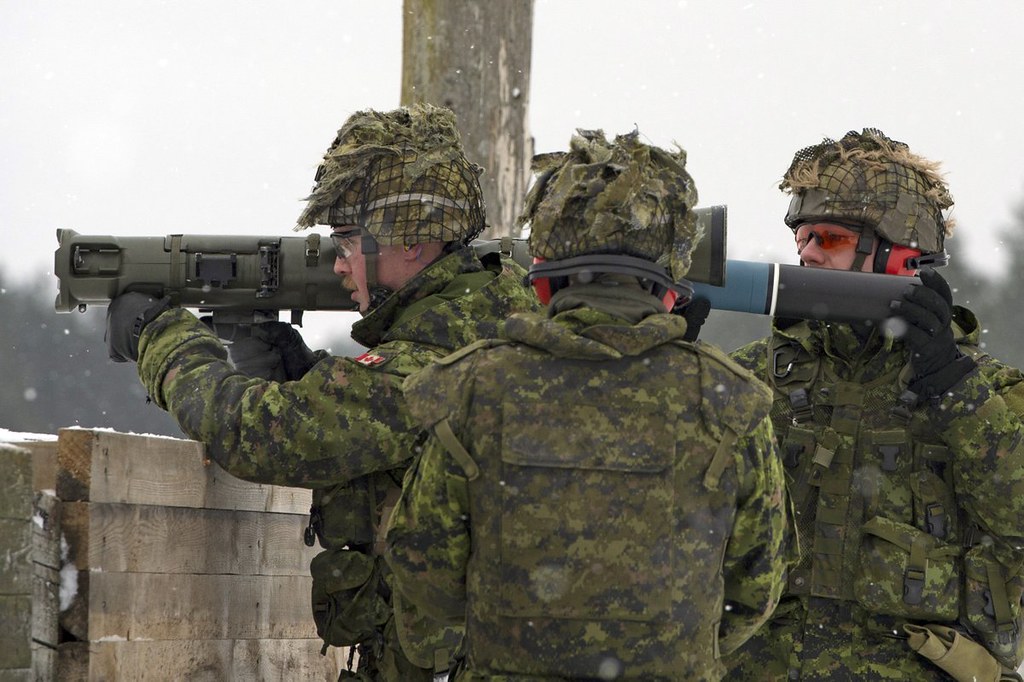 Канадские солдаты в Латвии и Украине (фото) DWLEArXWsAAjyYe